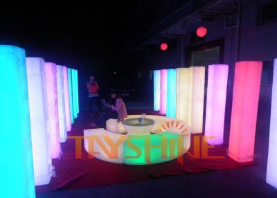 China Prenda impermeable plástica blanca de los muebles del patio de la liquidación PE LED para el club nocturno de la barra KTV en venta