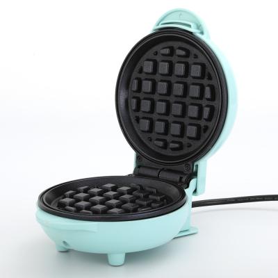 China Precio barato al por mayor 13 cm Mini Size Electric Waffle Maker para el uso en el hogar de los niños DIY más color de elegir en venta