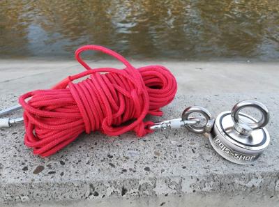 China 8mm Nylon Magnet Fishing Rope 65 Feet Safety Rope With Carabiner for sale