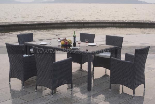 Quality Rectangular Outdoor Dining Set Aluminum Frame and Durability for sale