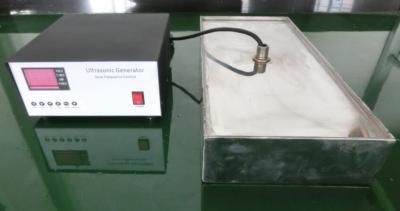 China Transductor ultrasónico de la vibración de la cavitación de la frecuencia de 300 vatios para limpiar en venta