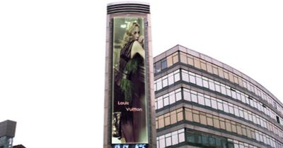 China France Outdoor Advertising LED Billboard High Visibility High Brightness 6000-7000nits for sale
