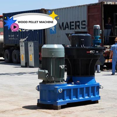 China 50HZ Ring Die Wood Pellet Machine 3Phase Vertical Pellet Making Machine 450-700mm for sale