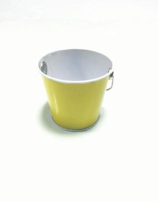 China Cylindroid Metal Tin Bucket , Round Yellow Small Metal Water Pail for sale