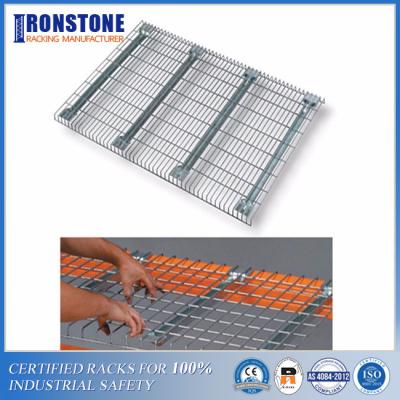 China Welded Waterfall Galvanized Finishing Metal Wire Mesh Deck For Pallet Rack for sale