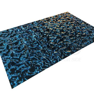 Chine Sapphire Blue Color a gravé la plaque d'acier en refief inoxydable avec la surface d'ondulation de l'eau à vendre