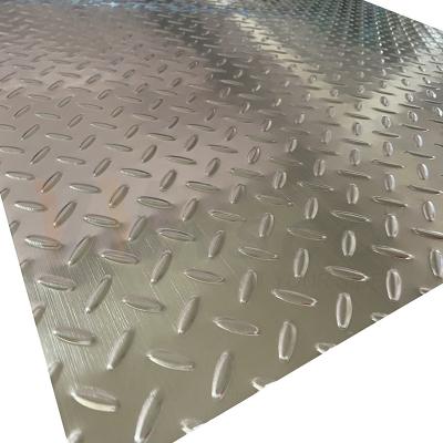 China Anti-Skid Plate Hairline Surface Stainless Steel Embossed Sheet With AISI 201 304 316 for sale