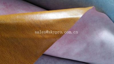 China La PU cubre la ayuda grabada en relieve/reunida/de la arruga de la imitación de cuero con cuero de la superficie en venta