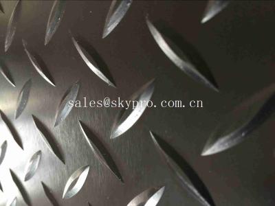 China Tela butílica grabada en relieve seguridad sólida de goma pesada del neopreno del IR del top de las esteras del hilo del diamante en venta