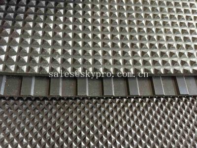 China Pyramid Floor Matting Rubber Sheet Roll SBR NR NBR EPDM Acid Resistance for sale