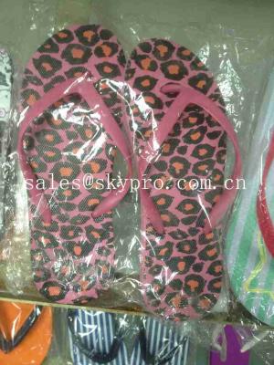 China Leopard Printing EVA Foam Slippers Women Non - Toxic Individual Design Plus Size Flip Flops for sale