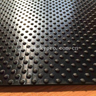 China Waterproof Custom Rubber Floor Mats / Rubber Stable Mats With 2-8mpa Tensile Strength for sale