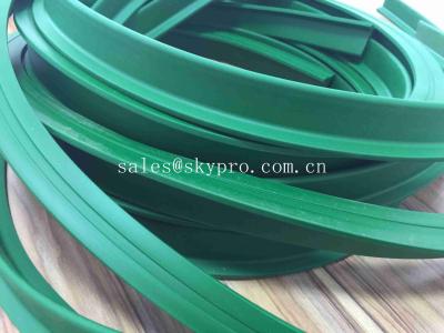 China Professional Heavy Duty White / Green PVC Cleat Skirt Durable PVC Conveyor Belt for Food Industry for sale