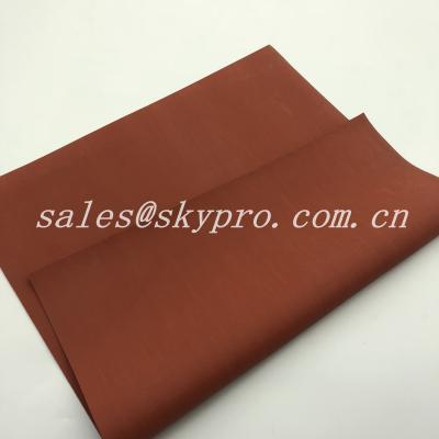 Chine Mousse molle colorée adaptée aux besoins du client de silicone de mousse en caoutchouc de silicone de presse de la chaleur à vendre