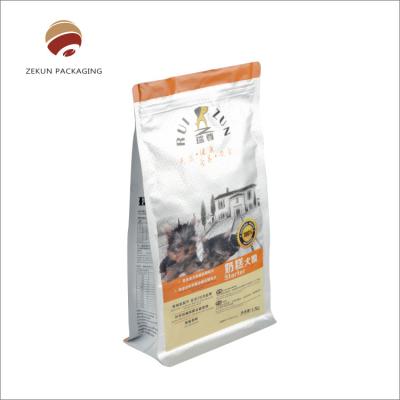 China Tear-Resistant Animal Feed Packaging Bags with Stand Up Design and Zipper Closure for sale