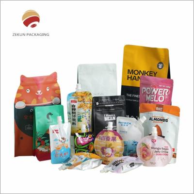 China Personalized Design Snack Packaging Bag Vibrant CMYK Colors Protective Finish for sale