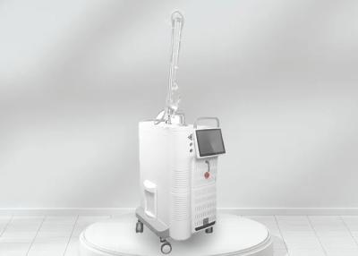 China Triangle Scan Professional Rf Skin Tightening Machine Fractional RF 10600nm for sale