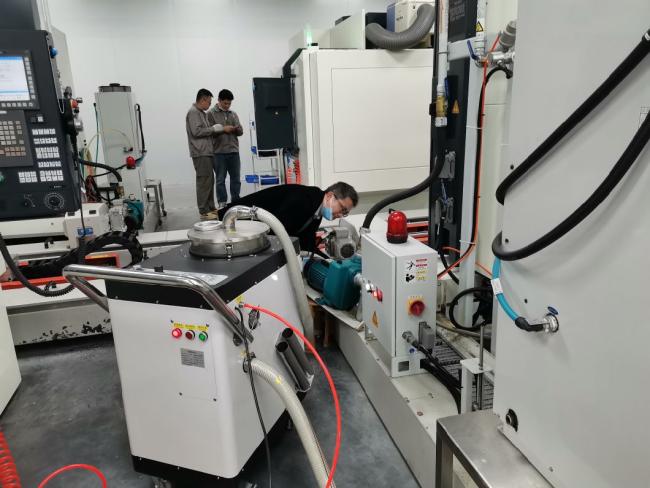 Vertical Machine Tool Coolant Tank Cleaning, Only Requires Air Connection, High Efficiency