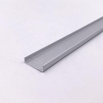 China 18m m U forman la teja de afilamiento decorativa de los perfiles de aluminio del ajuste en venta