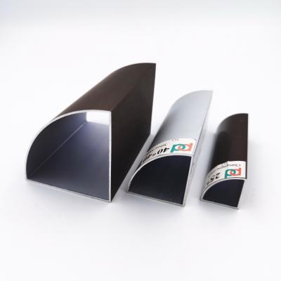Китай Округленный угловой алюминиевым профиль покрытый порошком алюминиевый 25x25 трубопровода квадрата продается