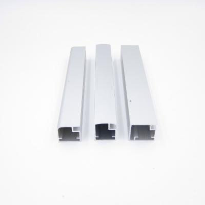 China 6063 T5 pulverizan las protuberancias de aluminio revestidas para Peru Corrales en venta