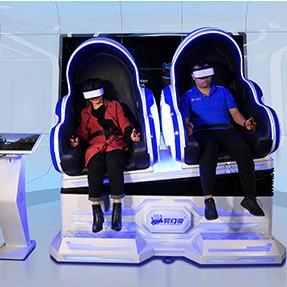 中国 VRの地帯のための二重VRの卵の椅子2500W 9Dのバーチャル リアリティのシミュレーター 販売のため