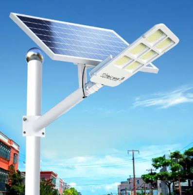 Китай Водонепроницаемое алюминиевое светодиодное светодиодное солнечное энергетическое садовое уличное освещение с столбом 50 Ватт 100 Ватт 200 Ватт 300 Ватт продается