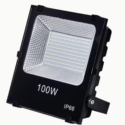 China Proyector de luz solar para exteriores Precio 5054 Pie Tile LED Proyector de luz 10w 100w IP66 Luces de inundación en venta