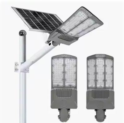 China Alumínio Led Street Solar Lights Remote Control Led Chip Lamp Com Célula Solar 200W 300W 400W à venda