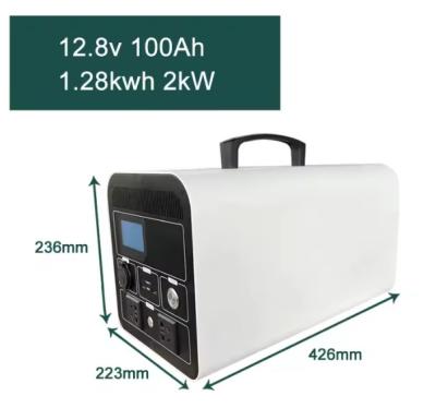 China Mobile Outdoor Power Portable Charging Station 1.28kWh 2kW 12.8V 100Ah Used For Home Road Camping en venta