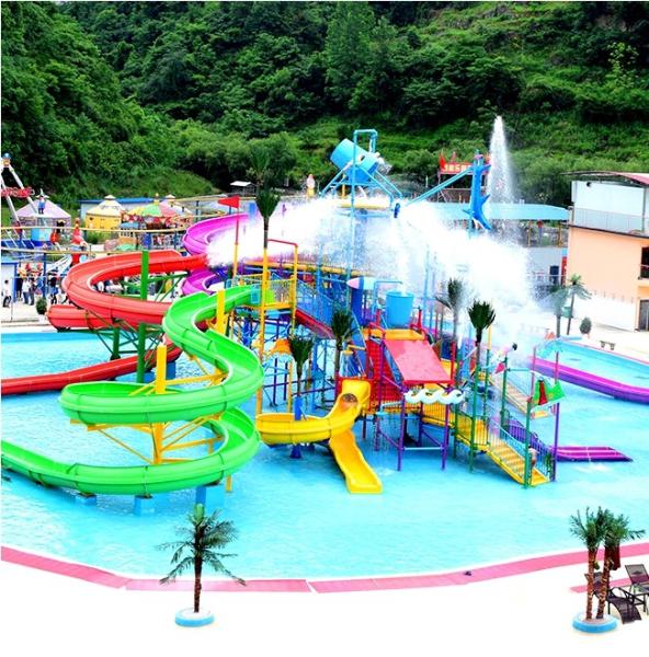 Quality Weather Proof Outdoor Water Play Equipment Outside Water Park For Families for sale