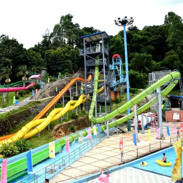 Quality OEM Adult Exclusive Outdoor Fiberglass Water Slide For Thrilling Body Sliding for sale