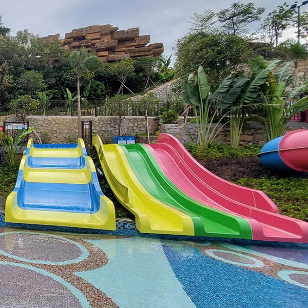 Quality Interactive Children Straight Water Slide Wide For Family Mutilanes for sale