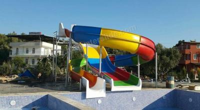 China Flexible Combination Spiral Water Slide Closed Tube Water Slide For Lake for sale