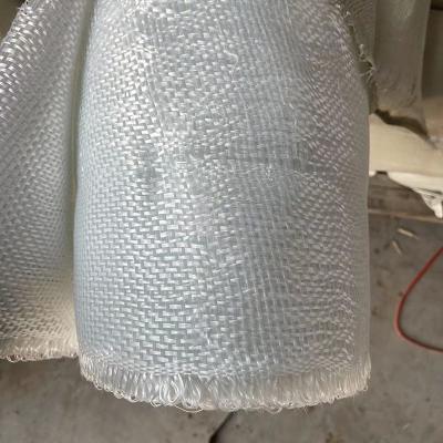 China 1000N/5cm Tensile Strength Fiberglass Cloth Roll Weave for sale