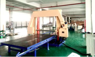 Cina taglierina automatica piana della schiuma della tagliatrice dello strato della schiuma di 1650mm in vendita