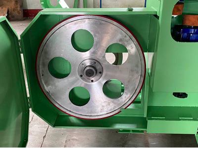 China Máquina de corte de espuma CNC de 500-3000 mm Máquina de corte de roteador à venda