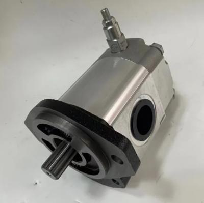 Cina Escavatore Hyundai R455 R450 R500 R520 R480-9 R520-9 Pompa di ingranaggi 31NB-30020 in vendita