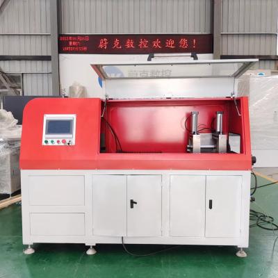 China El corte de aluminio de la esquina del CNC consideró la cortadora automática de la sierra en venta