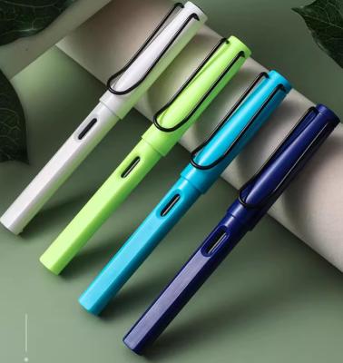 China Plastic pen advertising pens with customized logo business signature pen gift pen with engraving for sale