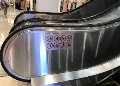 China 30 / 27.3 Degrees Heavy Duty Escalator Type 1000 Glass / St. St. Panel Balustrade for sale