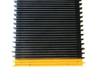 Chine Type acier inoxydable 1000 de palette jaune de délimitation de côtés de la palette 2 en métal d'escalator à vendre