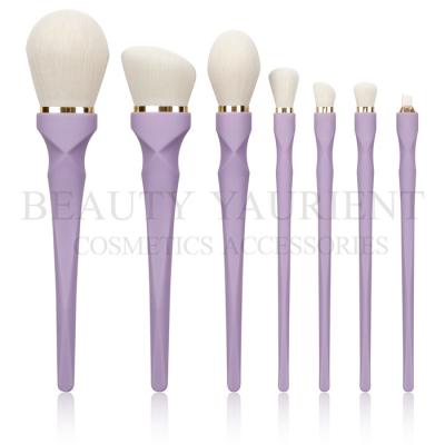 China Purple PBT Synthetic Hair 7Piece Face Makeup Brush Set For Blending Highlighter for sale