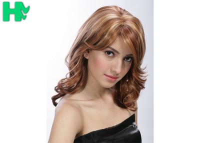 China Pelucas sintéticas de Ombre del pelo rizado de la peluca del color largo de la pendiente en venta