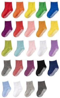 China Los calcetines cortos del tobillo escotado para el poliéster de las muchachas de los niños no patinan en venta