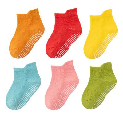 China Spandex 3 Year Child Non Skid Infant Socks White Newborn Socks for sale