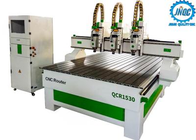 中国 容易CNCのルーター機械、コンピュータ化された木製の切り分ける機械1530を作動させて下さい 販売のため