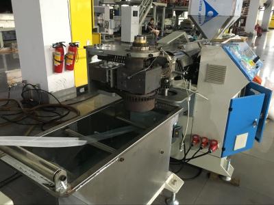 China Máquina plástica suave de la fabricación neta del PE para el motor de Siemens del paquete del ajo/de la fruta en venta