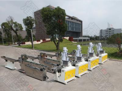 中国 ポリ塩化ビニールの医学の波形の管の放出ライン、プラスチック管の製造業機械 販売のため