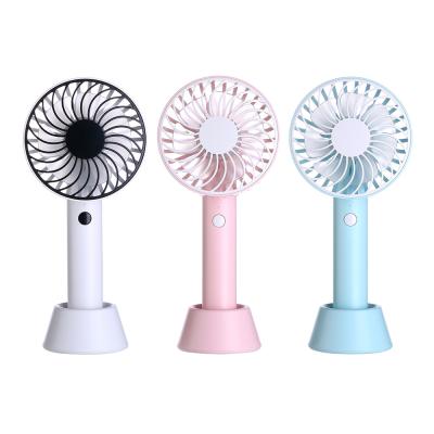 China 180 Degree Rotating 3 Speed Handy Usb Fan Mute Mini Rechargeable Table Desktop for sale
